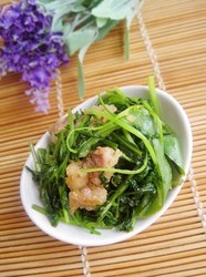 尖椒炒香菜
