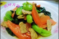 胡萝卜炒油菜