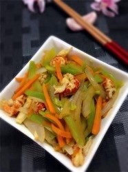 小龙虾仁炒时蔬