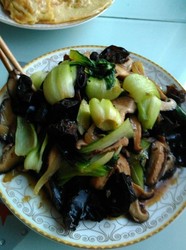 素菜美食-香菇炒小油菜