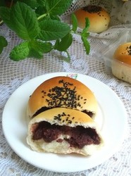 红豆沙餐包