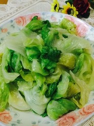 清炒西生菜