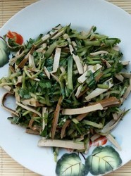 黄瓜豆干拌香菜