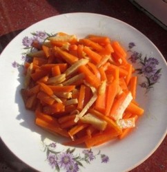 胡萝卜炒蟹肉丸