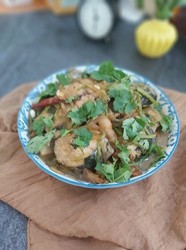 茼蒿粉条炖鲅鱼
