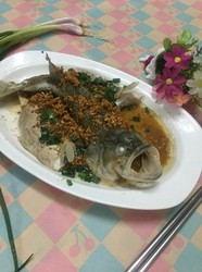 鲈鱼怎么做好吃——蒜香鲈鱼