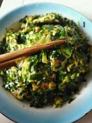 柴火灶韭菜鸡蛋饼