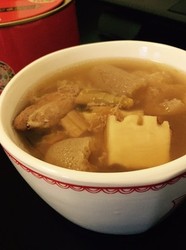 党参竹笋排骨汤