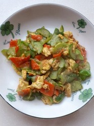 炒瓜片鸡蛋