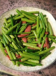 黄油煎芦笋火腿