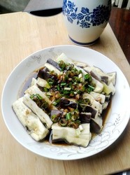 蒜蓉尖椒蒸茄子