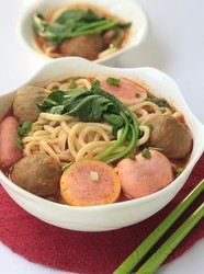 红果家菜谱之茄汁丸子面