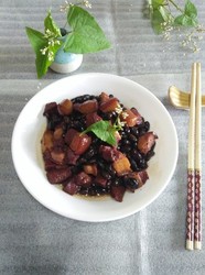 黑豆烧肉丁