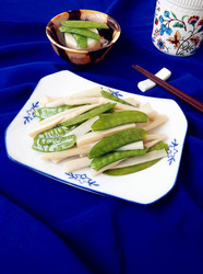 荷兰豆炒竹笋