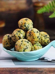 荠菜豆渣丸子