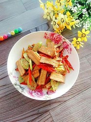 秋葵辣炒香干