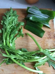 茼蒿鸡蛋汤