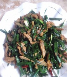 韭菜炒肉丝