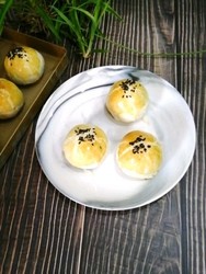 豆沙蛋黄酥
