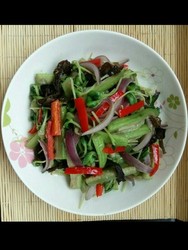 素炒丝瓜黑豆苗