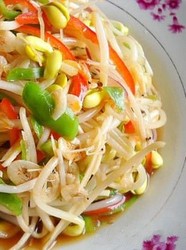 微波青椒拌豆芽