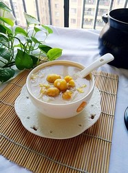 砂锅版板栗排骨粥