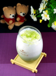 冰绿茶牛奶