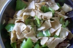 干豆腐炒辣椒