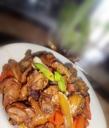 胡萝卜炒鸡块