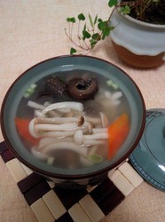 海参菌菇汤