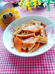 胡萝卜烧腐竹