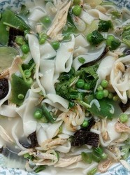 虾皮萝卜豌豆面