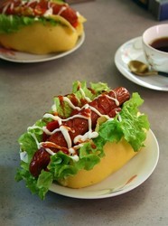 玉米面馒头热狗包