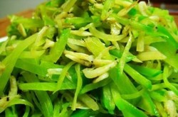 青萝卜炒虾皮