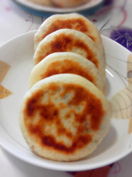 芹菜胡萝卜馅饼