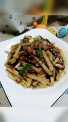 牛肉炒花生芽