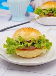 牛肉汉堡