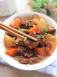 牛肉炖土豆