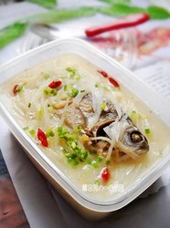 萝卜丝炖野鲫鱼