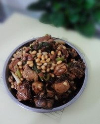 黄豆鸭肉煲