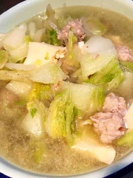 白菜豆腐丸子汤