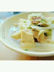 白菜炖冻豆腐