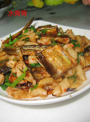 萝卜干炒腊鱼