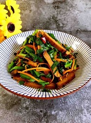 卤豆干炒韭菜