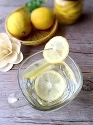 柠檬蜂蜜水