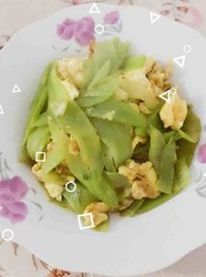 莴笋炒蛋
