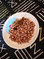 盐烤花生米