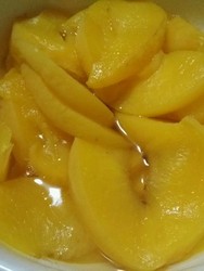 水晶黄桃（黄桃罐头）
