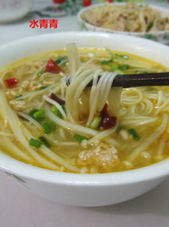 金针菇煮面