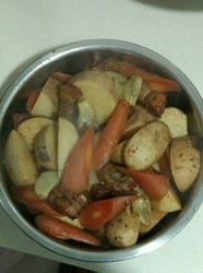 芋头红烧肉